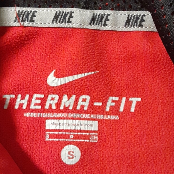 Nike therma -fit top - Picture 3 of 6